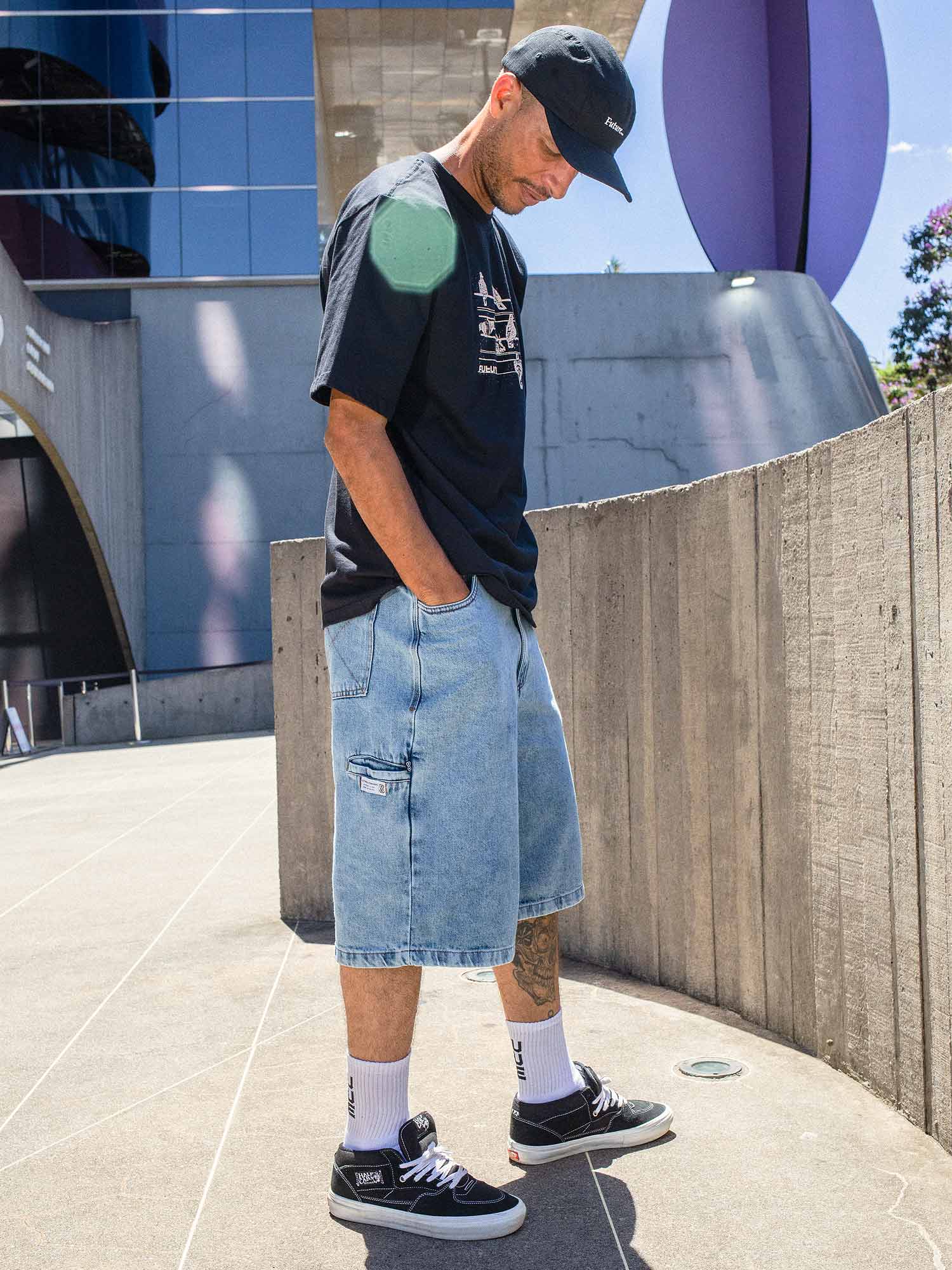 Bermuda-Future-Jeans-Azul-Lifestyle-Perfil