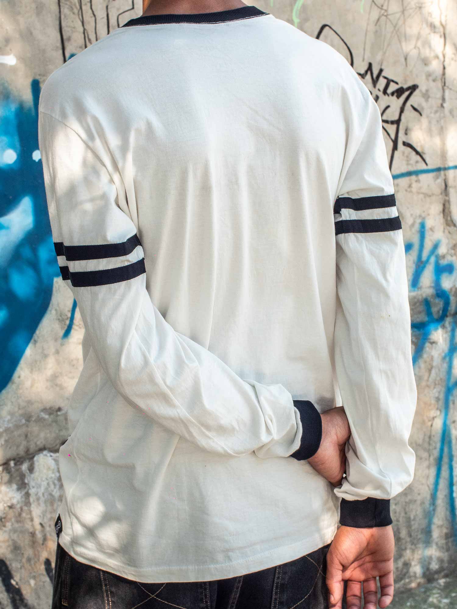 Camiseta-Future-City-Players-Off-White-Costas-Ambiente