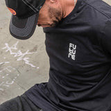 Camiseta Future Texturized Preta Frente Modelo