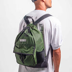 Mochila-Future-Flow-Verde-Modelo