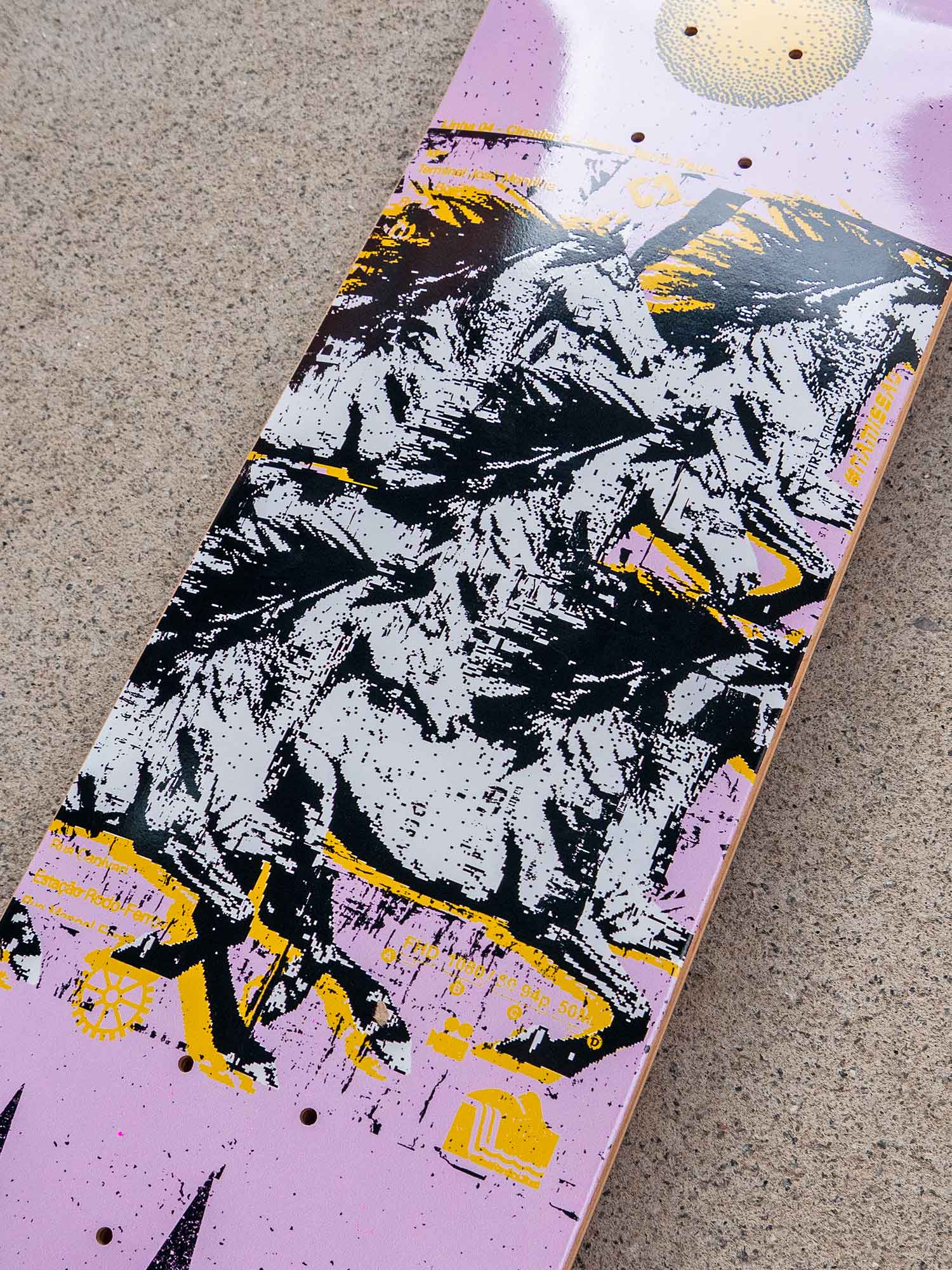 shape-maple-future-calado-pro-8.25-ambiente-close