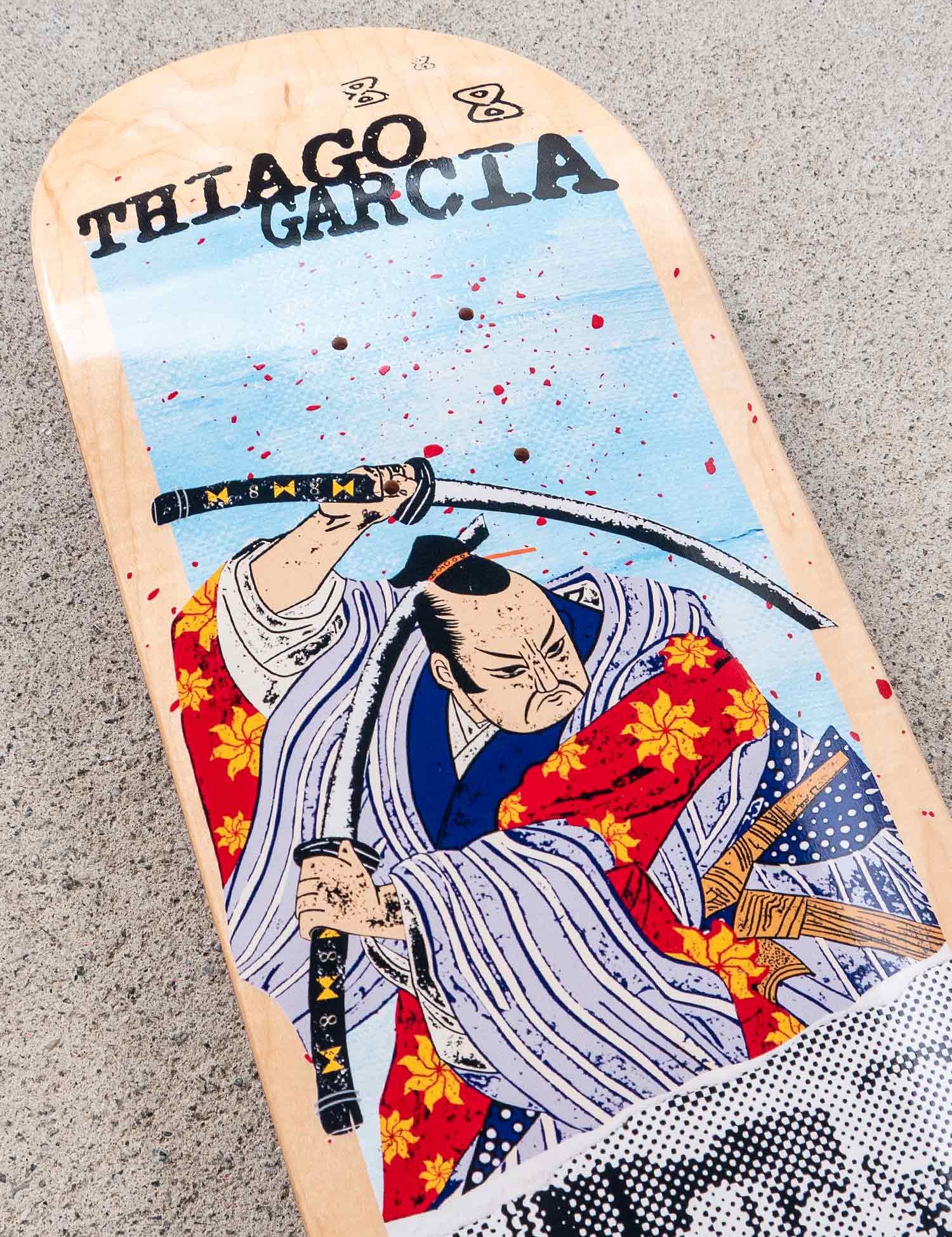 shape-maple-future-thiago-samurai-8.25-ambiente-close-nose