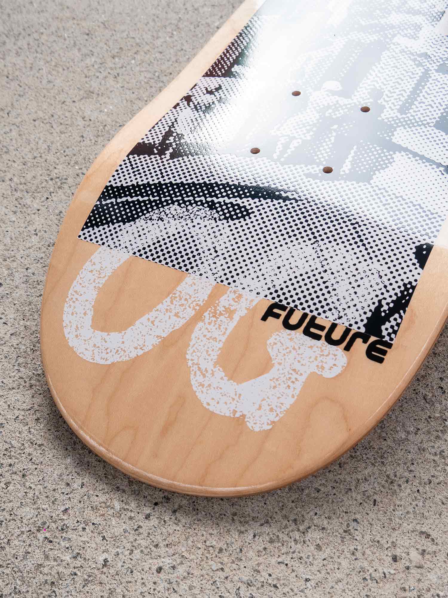shape-maple-future-thiago-samurai-8.25-ambiente-close-tail